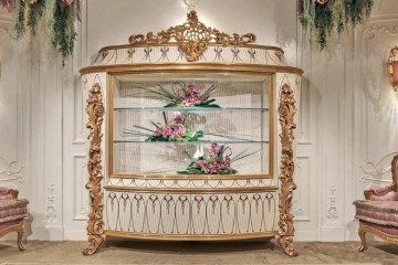 Трехдверный шкаф в стиле барокко Джоконда крем